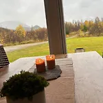 Mountainside Lodge - Breivikeidet